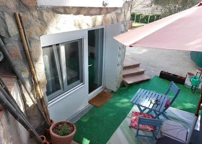 Lovely Home, Cozy Corner In El Bosque, Madrid.